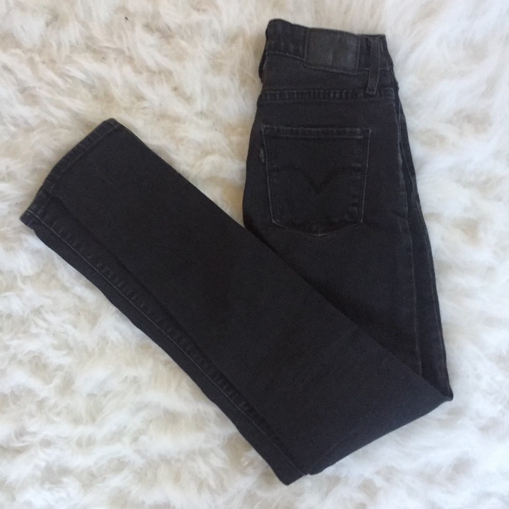 Black Levi’s 721 High Rise Skinny Jeans